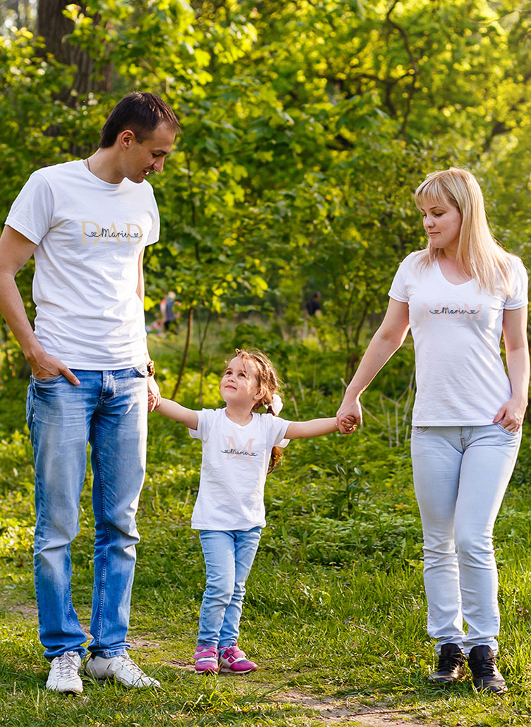 Print-on-demand-familie-matching-shirts